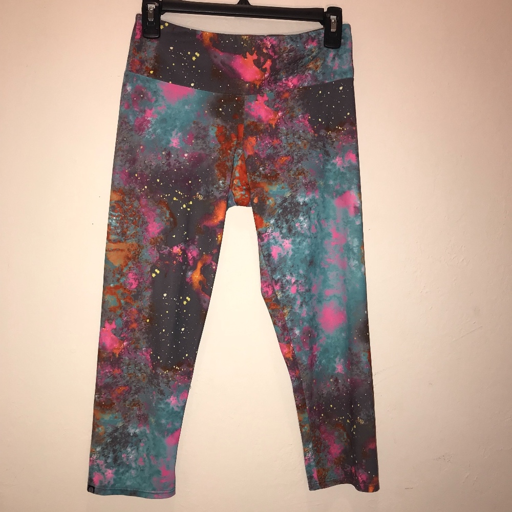 🌼🌸🌼Onzie | Big Bang  capri leggings